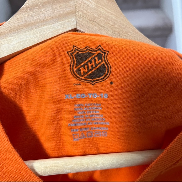 【🤑🛍️ANY 3 for $30 FIRM】 NHL T-shirt,size XL-18, perfect for Orange Shirt Day - Picture 2 of 2